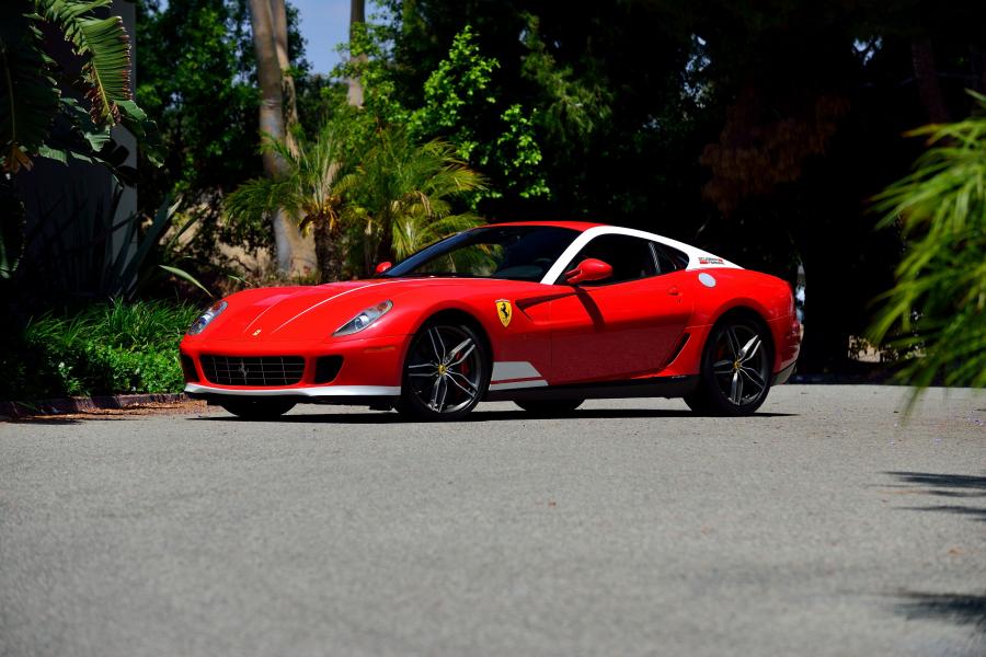  Ferrari 599 GTB 60F1 2011 года  (фото 13 из 22)